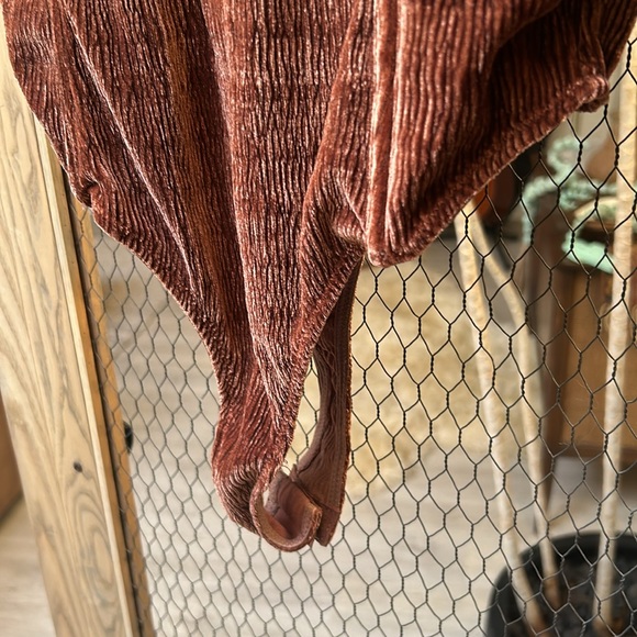 Urban Outfitters Out From Under Luna Velvet Bodysuit - Picture 6 of 11